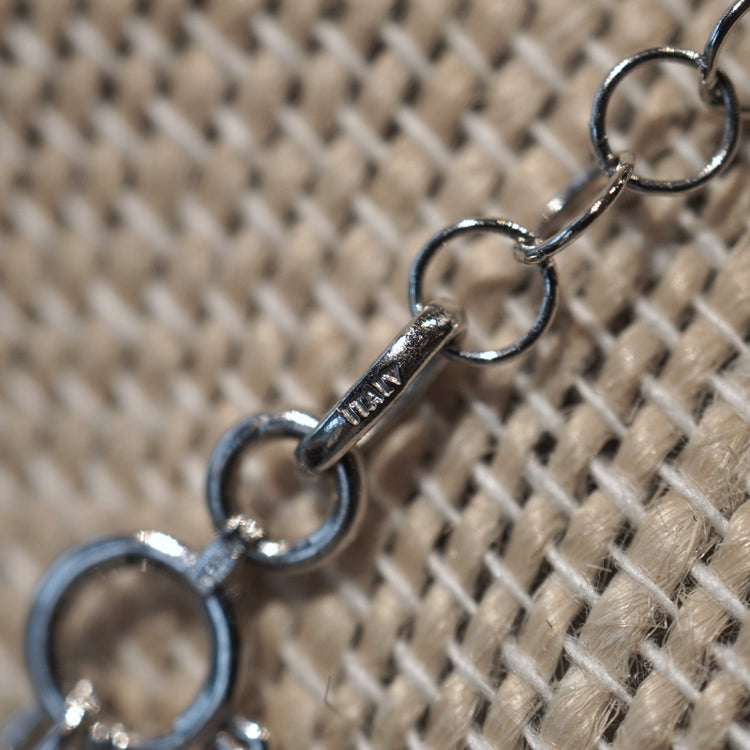 繊細な彫りトップ デザインネックレス from ITALY