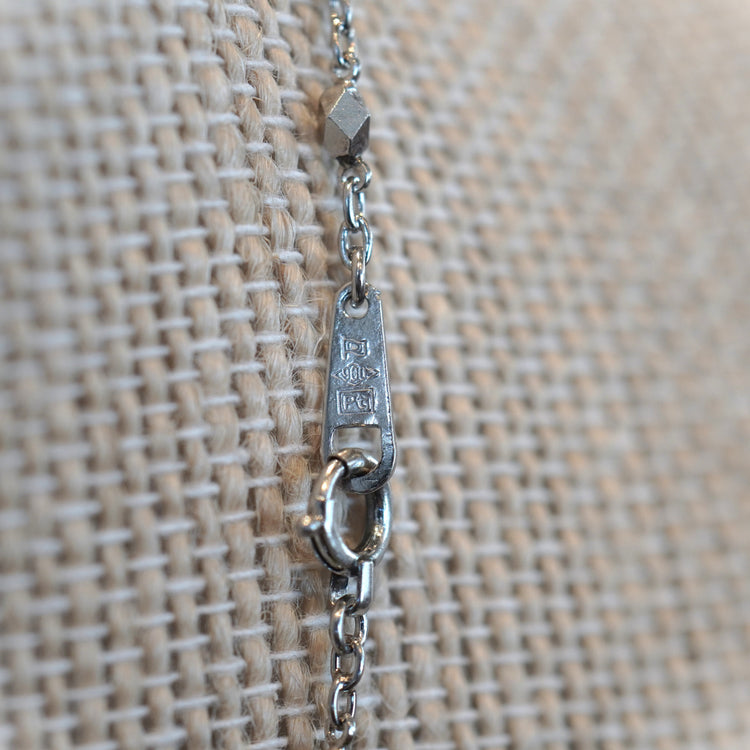 カットボールが美しい プラチナネックレス