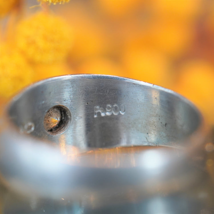 星留めのダイヤモンド輝く プラチナリング