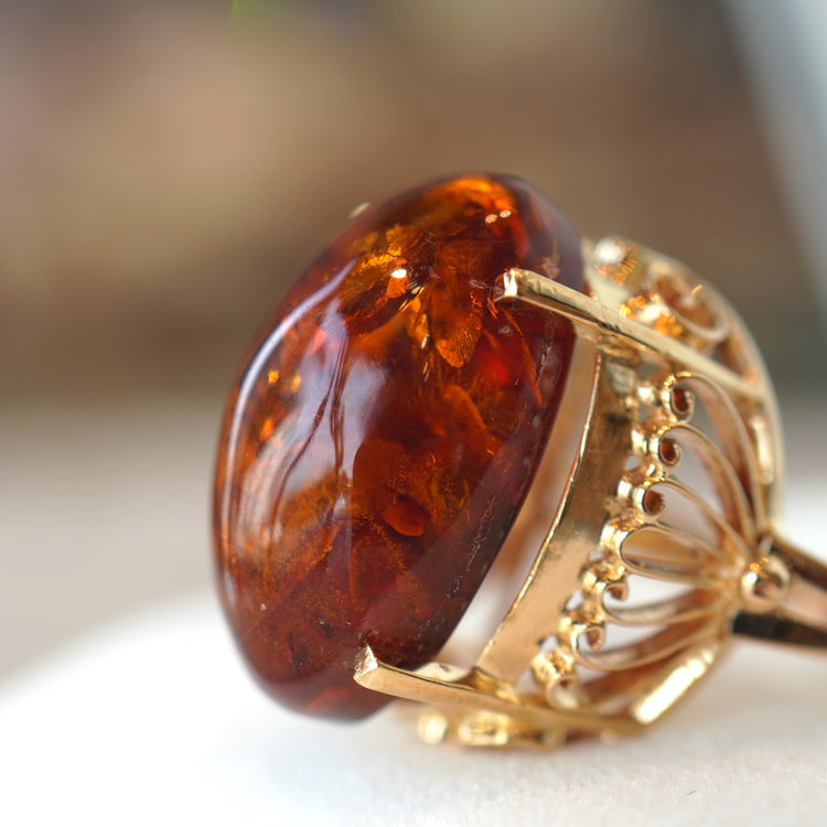 美しい 琥珀リング