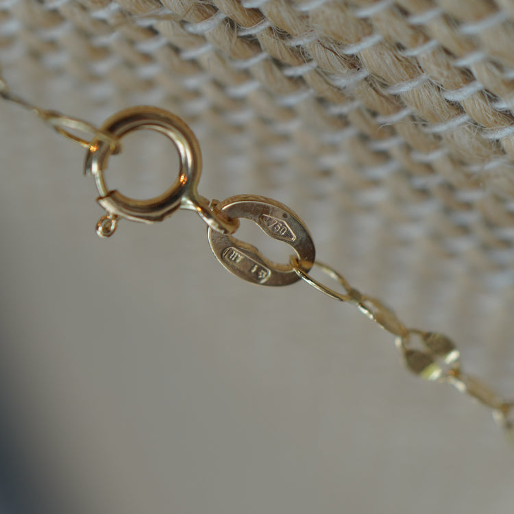 UNOAERRE 軽く華やかな デザインネックレス