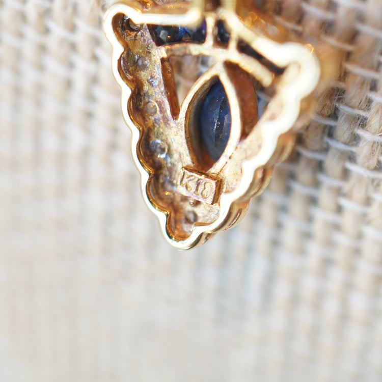 クールな輝きサファイアトップ付きネックレス