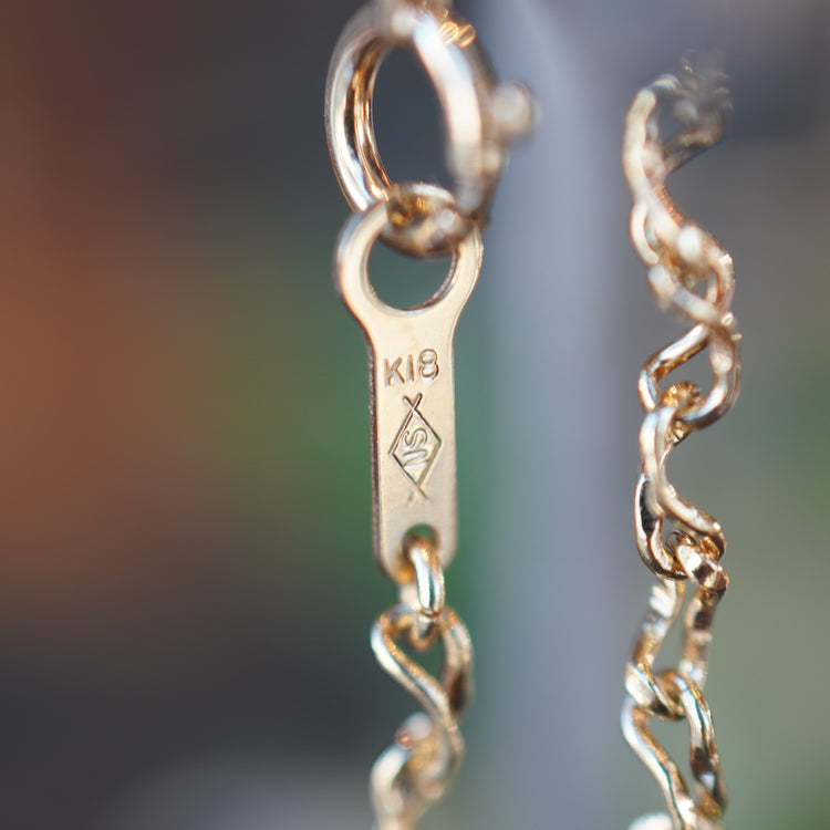 軽やかなデザイン ブレスレット