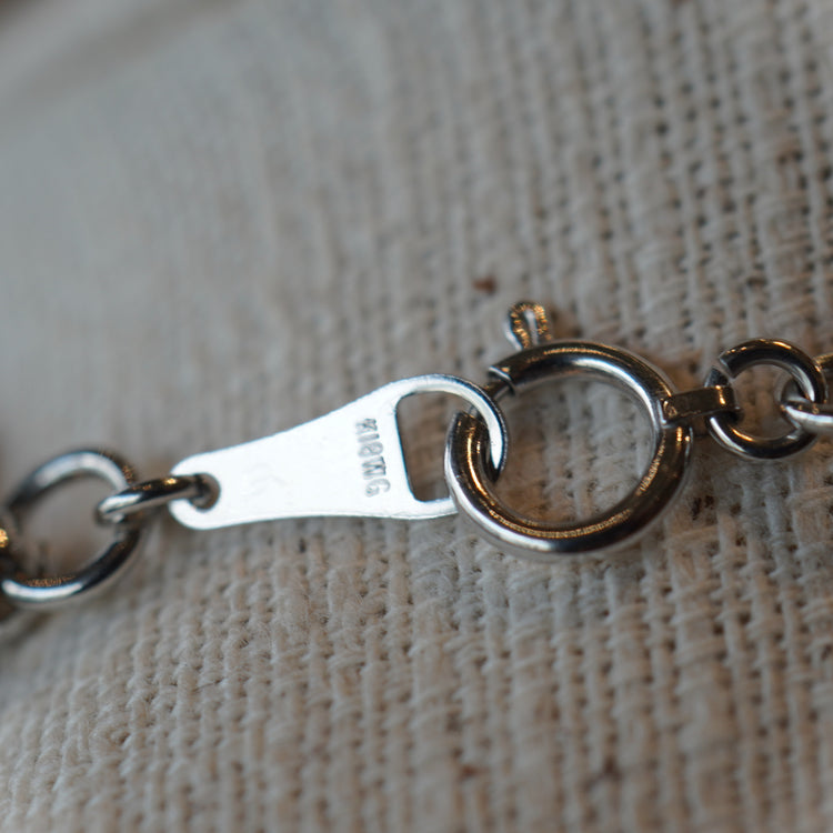 表情を変える デザインネックレス