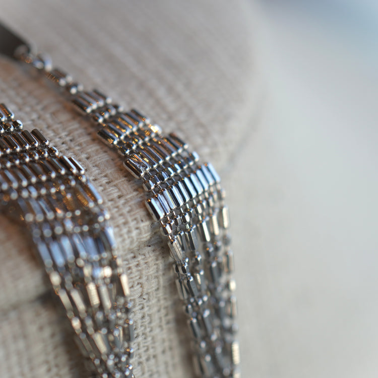 繊細な煌めきの ブレスレット