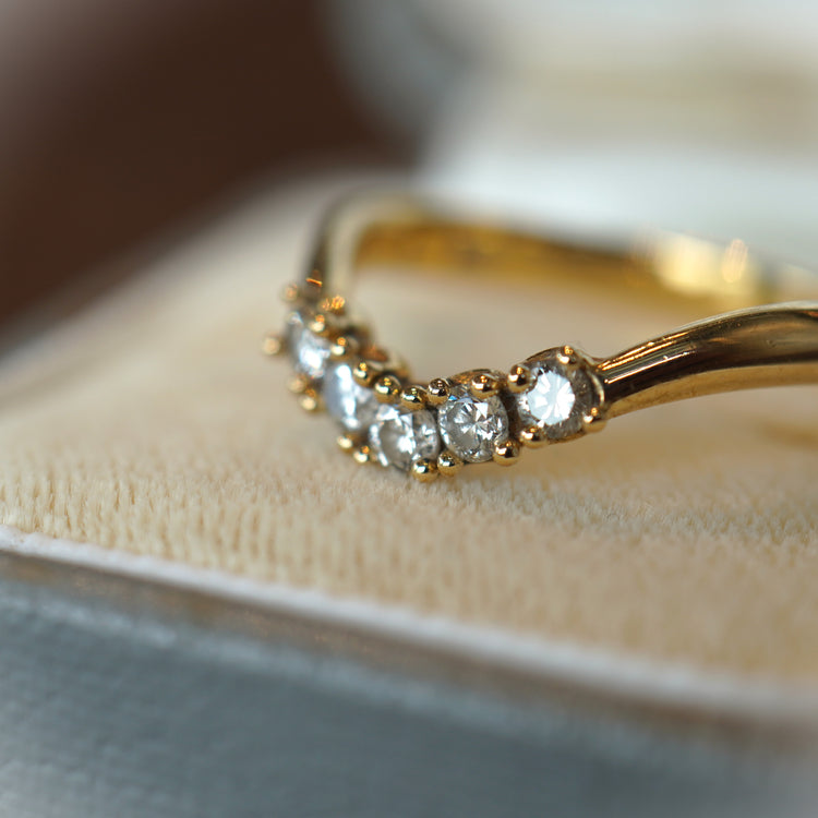 可愛らしい ダイヤモンドリング
