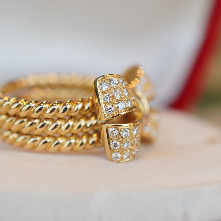 デコラクティブな リボンリング