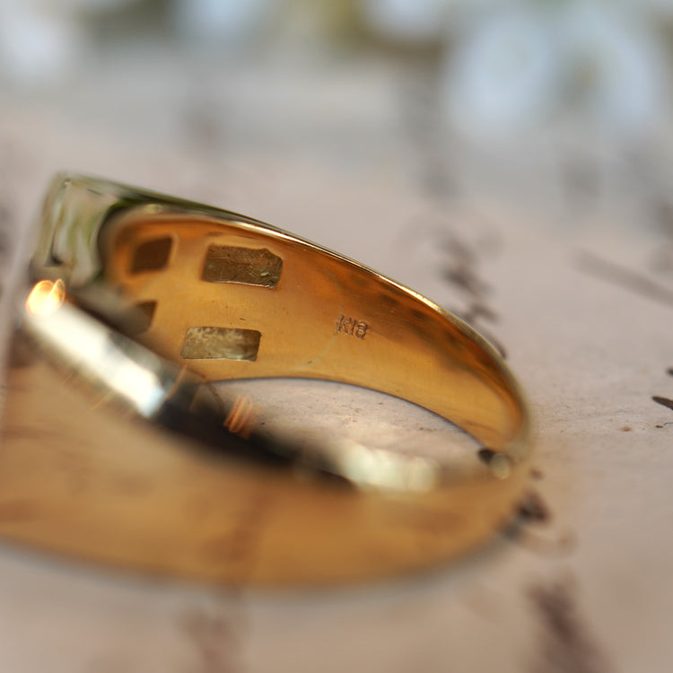 0.30ctダイヤモンドが美しい 印台リング