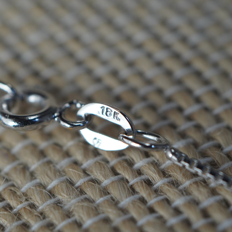 サファイアトップ付 ネックレス