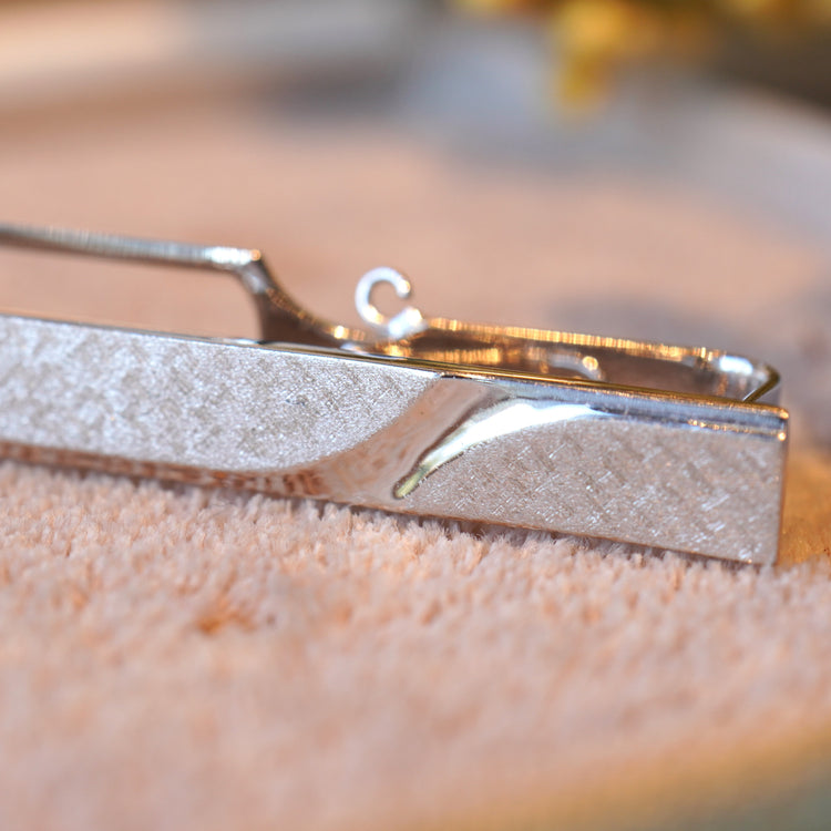 パール付き ネクタイピン