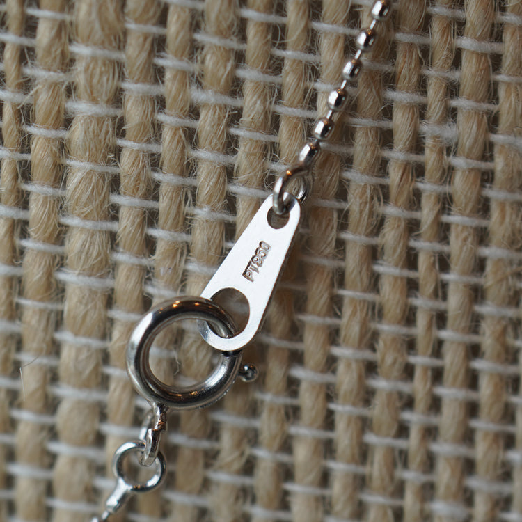 一粒ダイヤモンドが美しい ネックレス