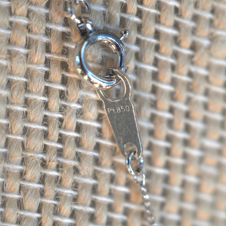 ダイヤモンドトップが美しい ネックレス