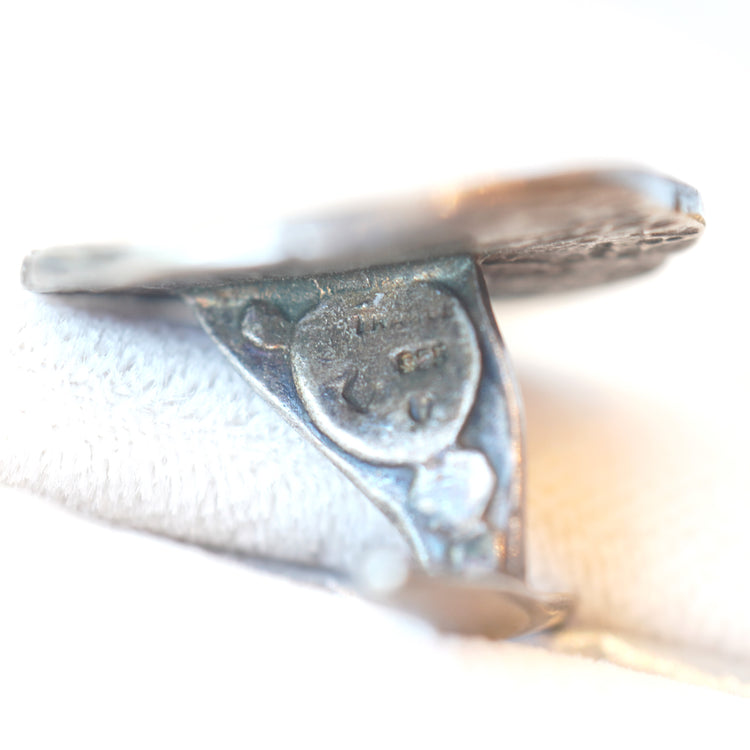 Omnis Victoria a Domino シルバーカフス from FRANCE