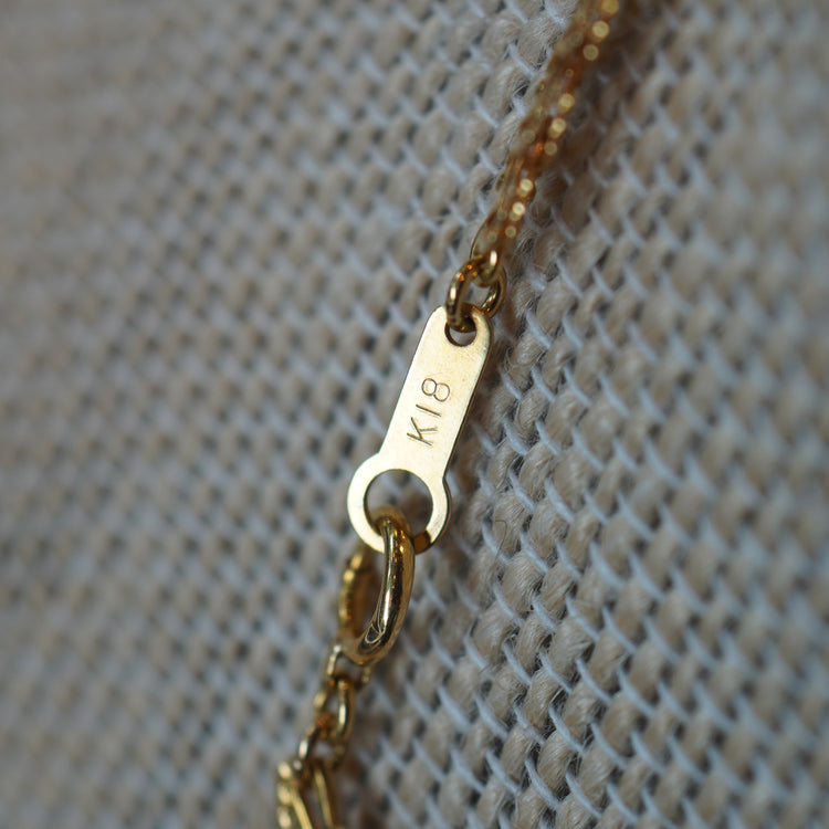 ゴージャスな ゴールドネックレス