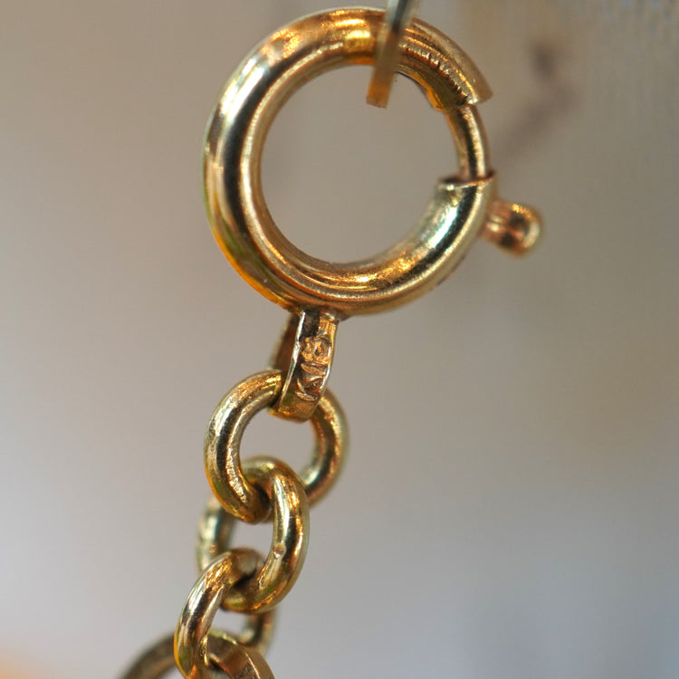 エレガントな 編みブレスレット