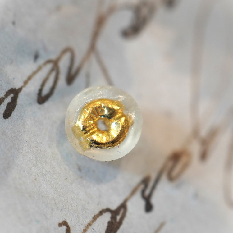 ゴールドパーツ揺れる ロングチェーンピアス