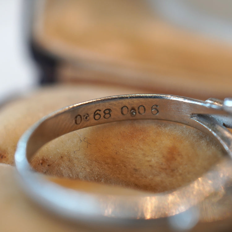 どこから見ても美しい サファイアリング