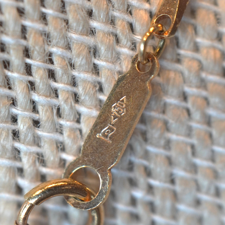 シャープな バーネックレス