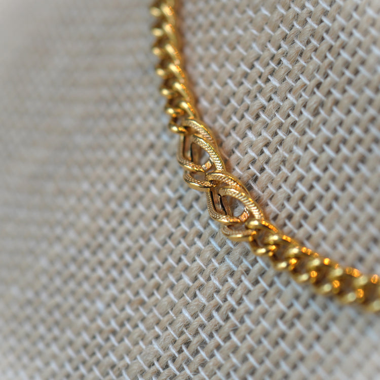 華やかな フィガロネックレス from ITALY