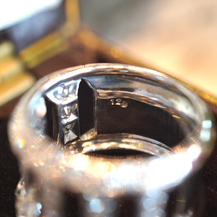 存在感のある ダイヤモンドデザインリング