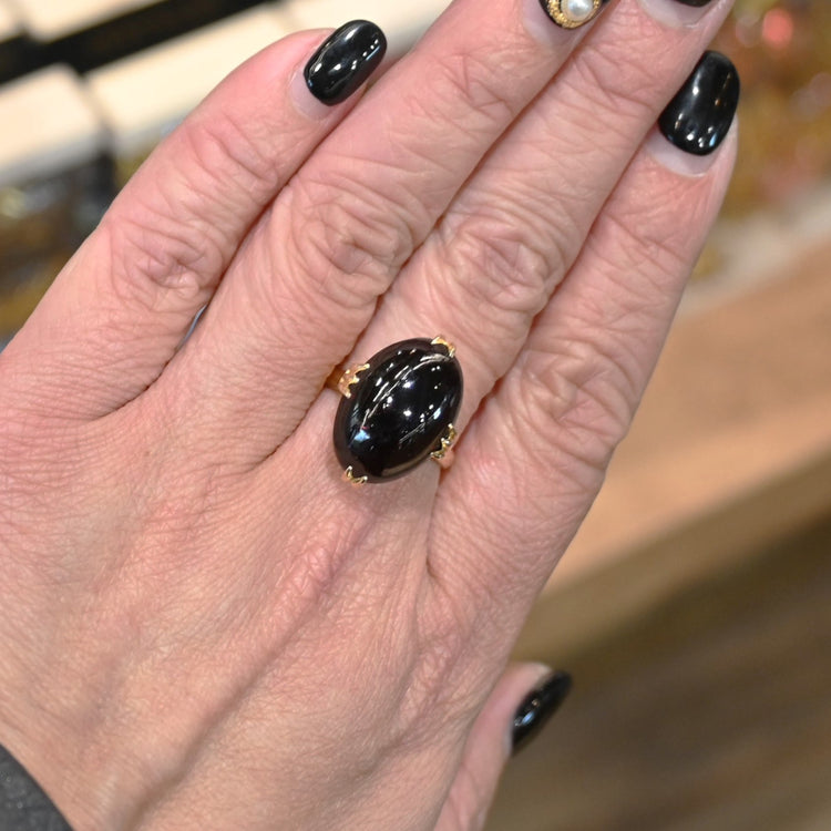 深い色合い ガーネットリング