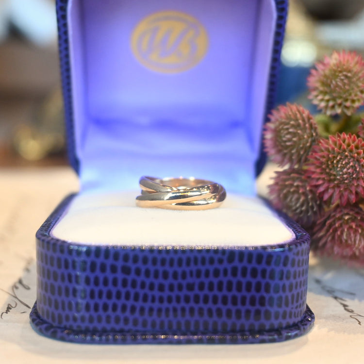 シンプルな 3連リング