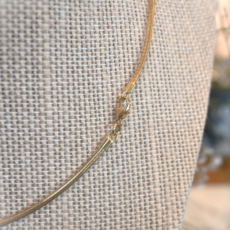 エレガントな オメガネックレス