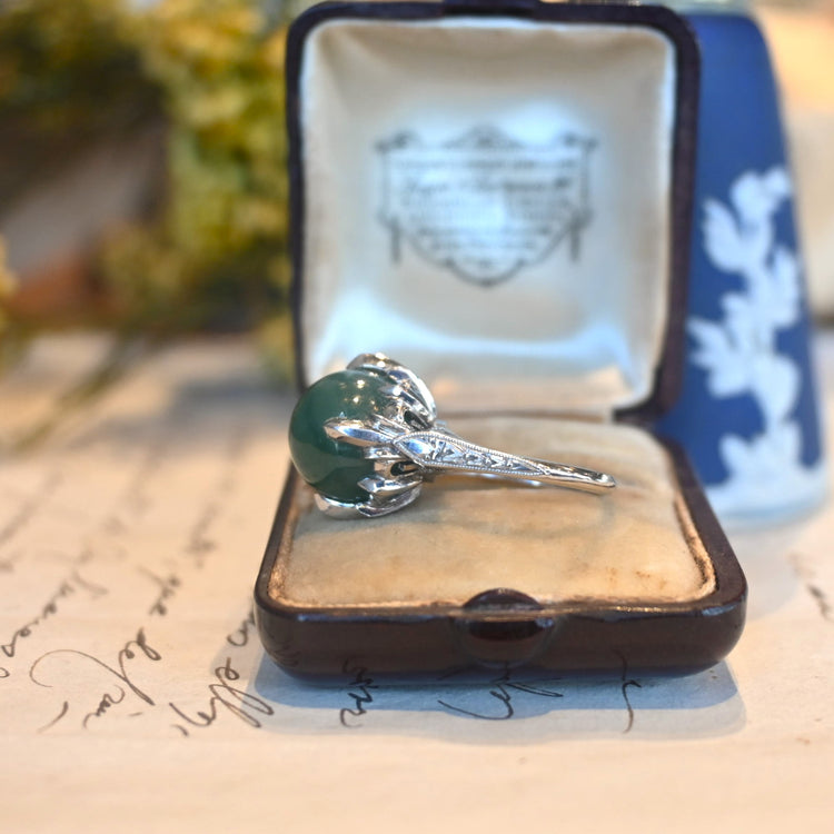 個性的な 翡翠リング