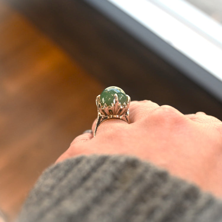 個性的な 翡翠リング