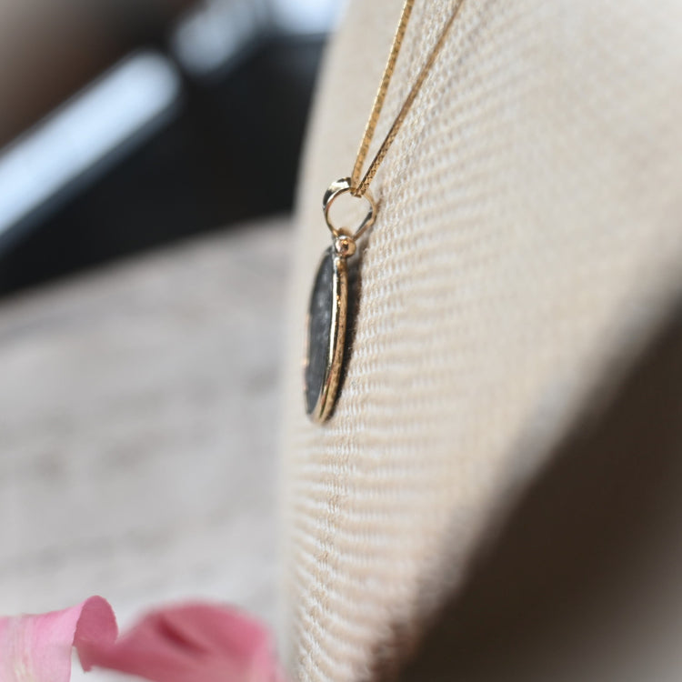 ヴィクトリア CONOB銀貨 トップ