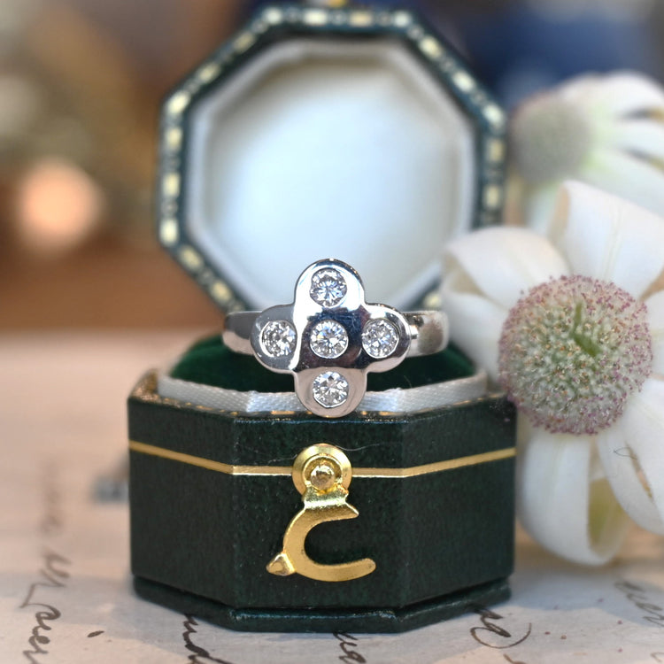 クローバー ダイヤモンドリング