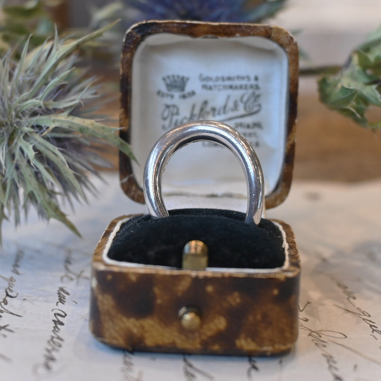 ジョージジェンセン(GEORG JENSEN)スタイリッシュな リング