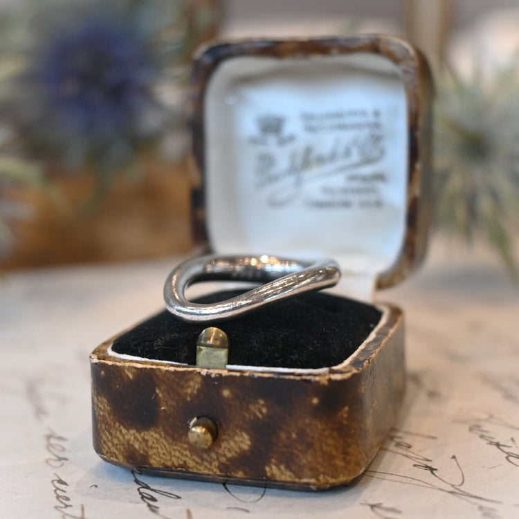 ジョージジェンセン(GEORG JENSEN)スタイリッシュな リング