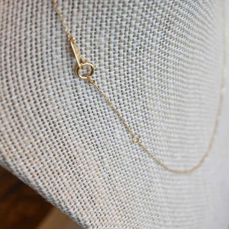 小さなダイヤモンドネックレス