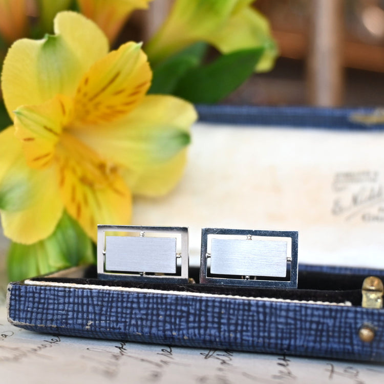 上品な輝きの カフス