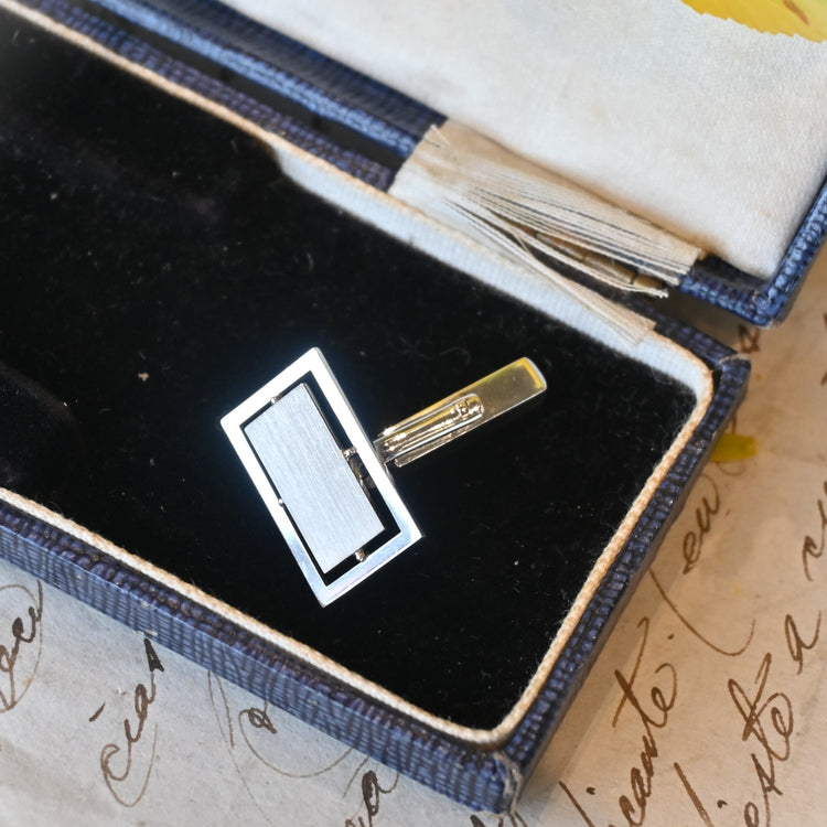 上品な輝きの カフス