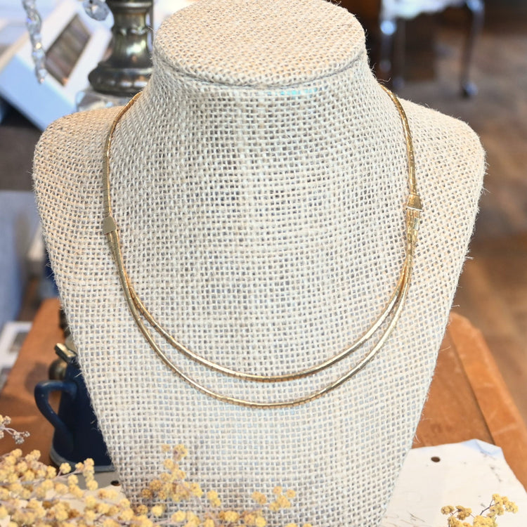 UNOAERRE 両面使えるシックなデザインネックレス