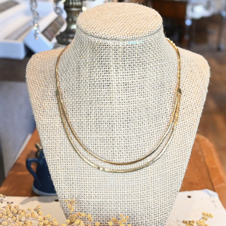 UNOAERRE 両面使えるシックなデザインネックレス