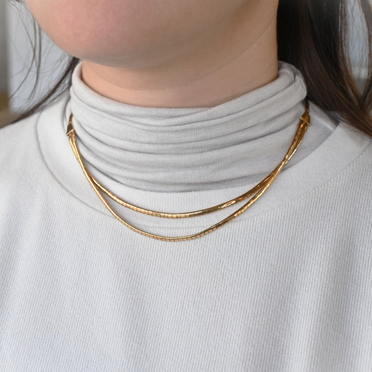 UNOAERRE 両面使えるシックなデザインネックレス