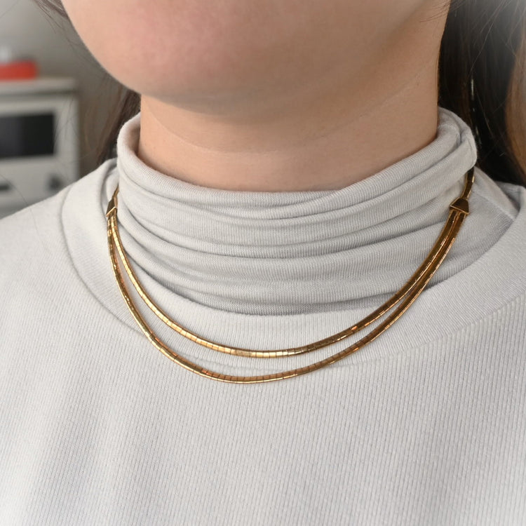 UNOAERRE 両面使えるシックなデザインネックレス