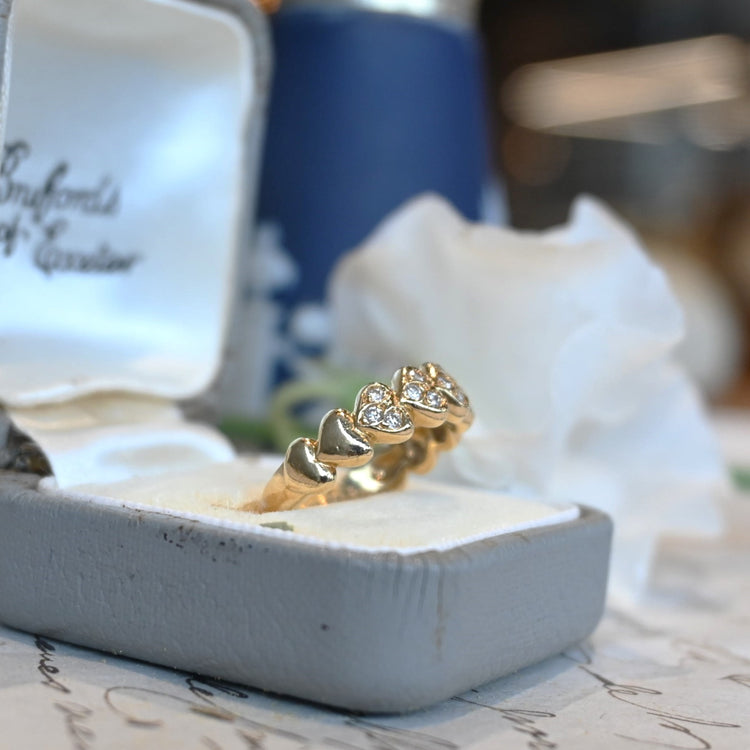 ハートが可愛い ダイヤモンドデザインリング