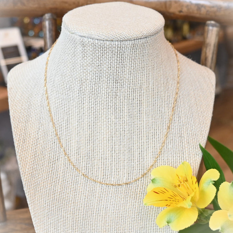 細かな煌きが美しい スクリューネックレス from ITALY