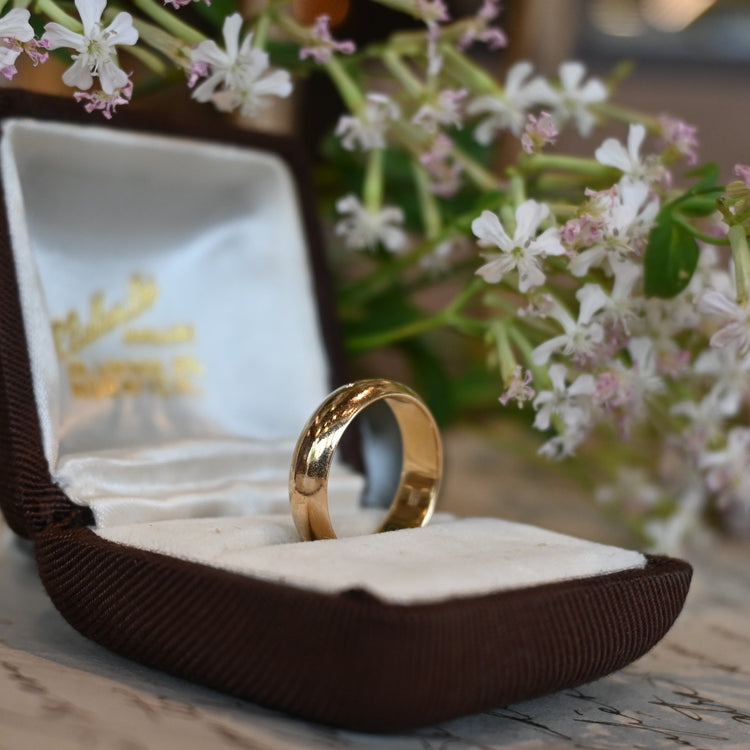 幅広の甲丸 ゴールドリング