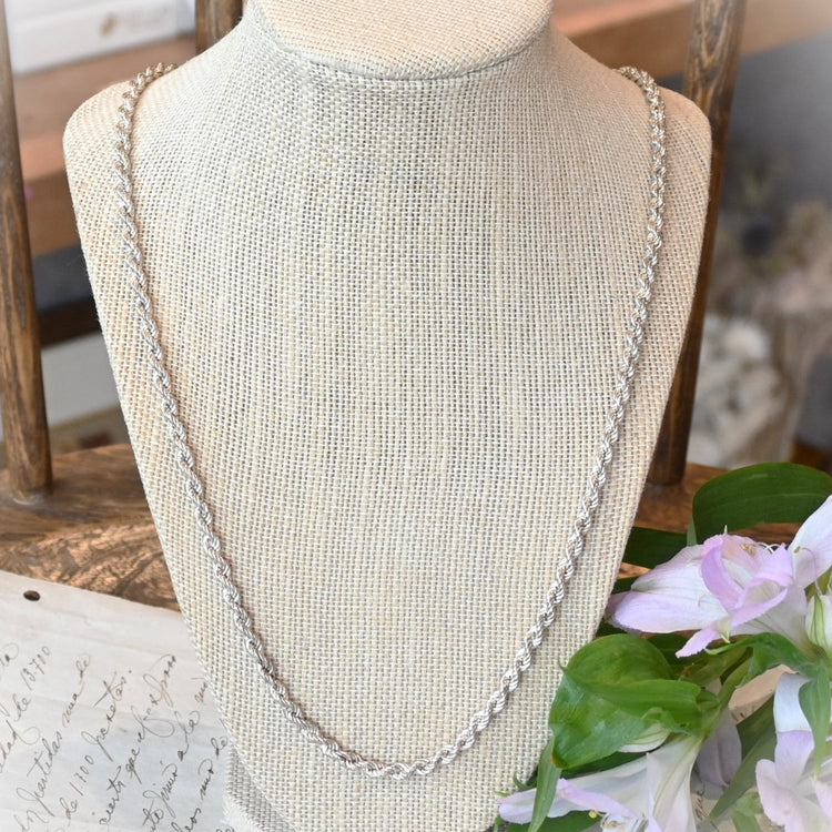 華やかなシルバーネックレス from ITALY