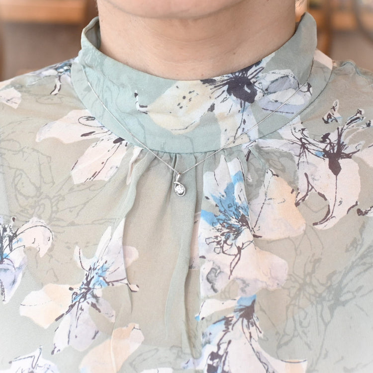 ダイヤモンドトップが美しい ネックレス