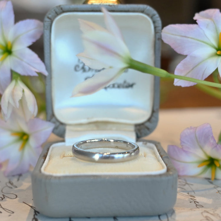 Tiffany シンプルなプラチナリング