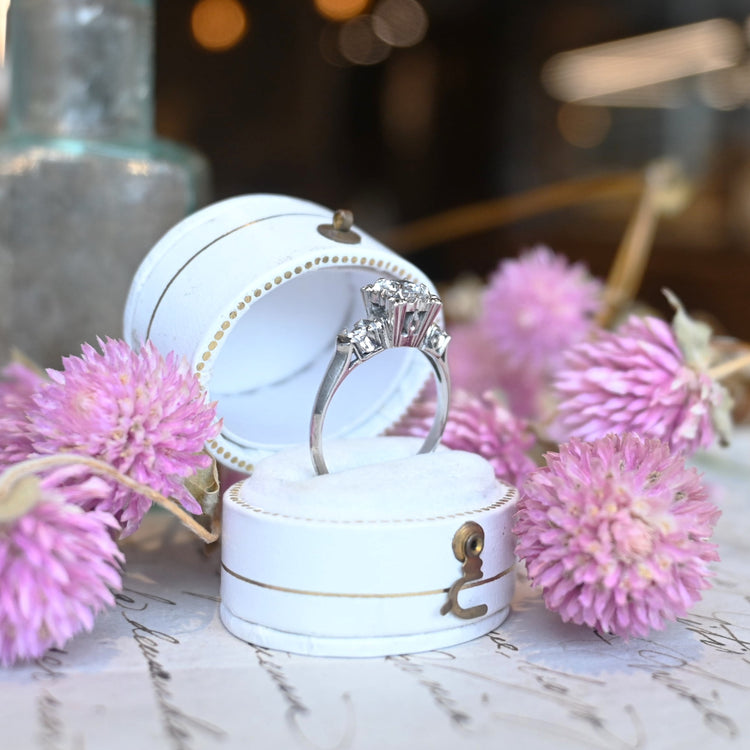 華やかなアクアマリンリング