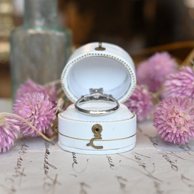 華やかなアクアマリンリング