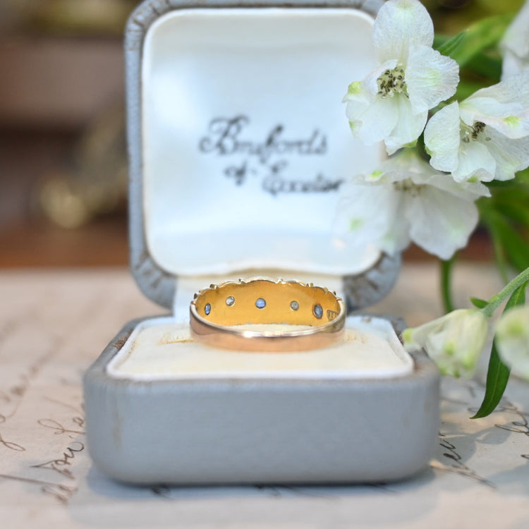 サファイアとダイヤモンドのデザインリング from U.K