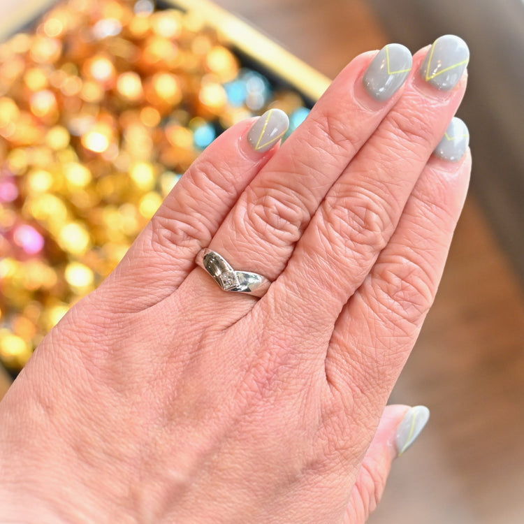 スクエアカットダイヤモンドが美しい リング